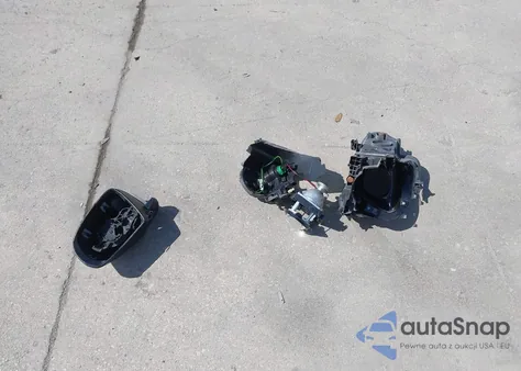 2016 Jeep Cherokee Latitude z USA, uszkodzony, nr VIN 1C4PJMCB4GW198704